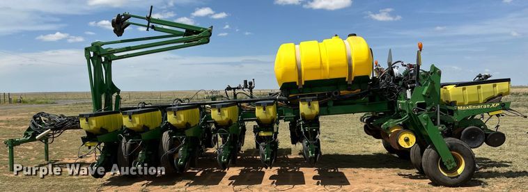 image for item DK6853 John Deere 1770NT planter