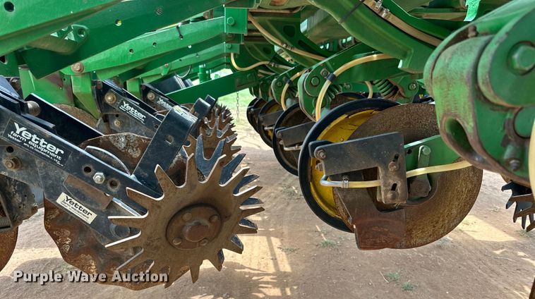 image for item DK6853 John Deere 1770NT planter
