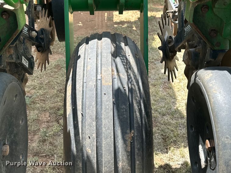 image for item DK6853 John Deere 1770NT planter