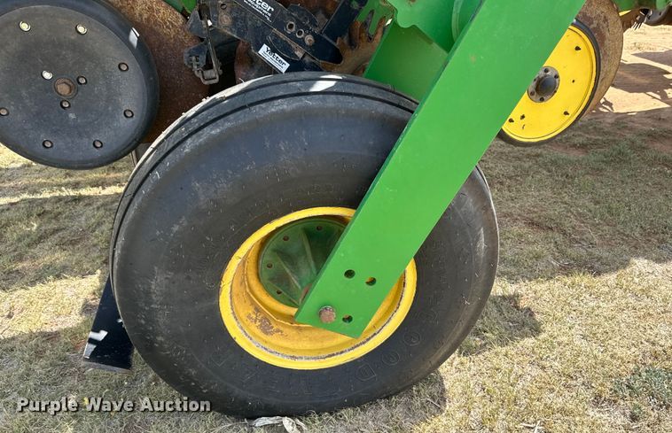 image for item DK6853 John Deere 1770NT planter