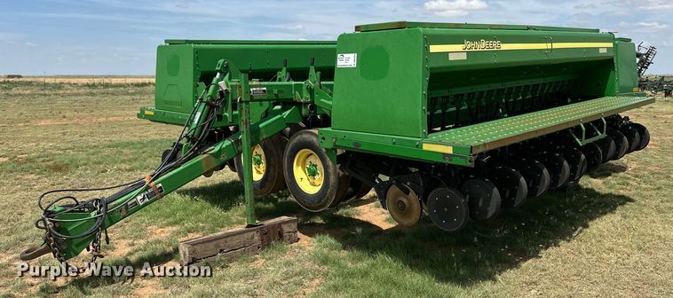 image for item DK6854 John Deere 455 grain drill