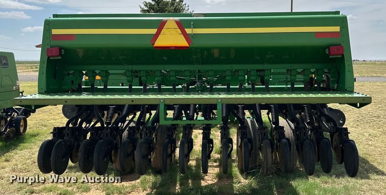 image for item DK6854 John Deere 455 grain drill