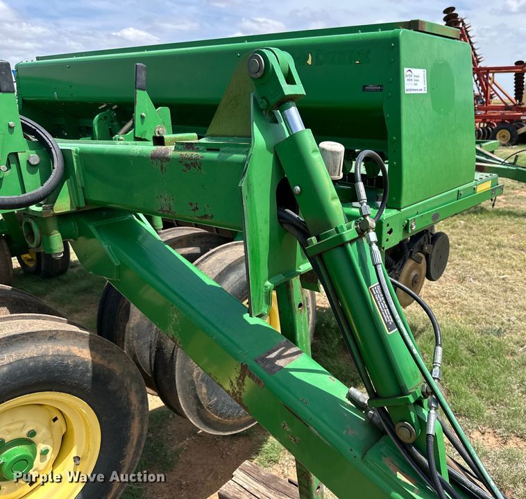 image for item DK6854 John Deere 455 grain drill