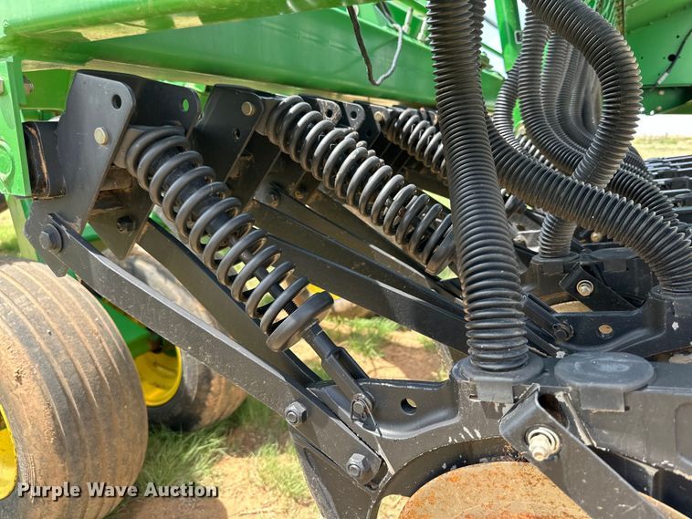 image for item DK6854 John Deere 455 grain drill