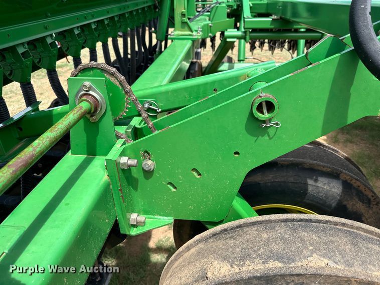 image for item DK6854 John Deere 455 grain drill