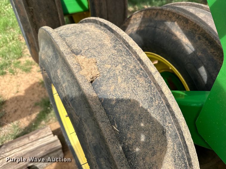 image for item DK6854 John Deere 455 grain drill