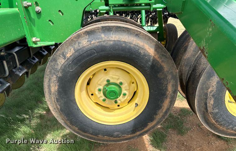 image for item DK6854 John Deere 455 grain drill