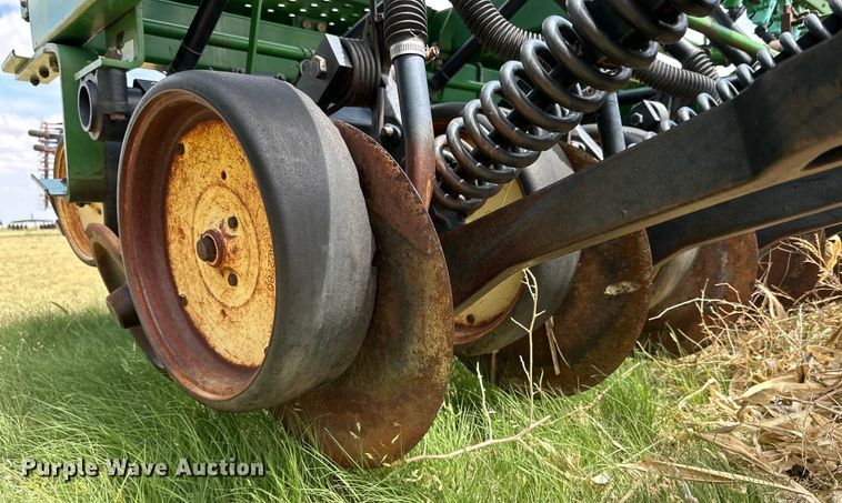 image for item DK6855 John Deere 750 grain drill