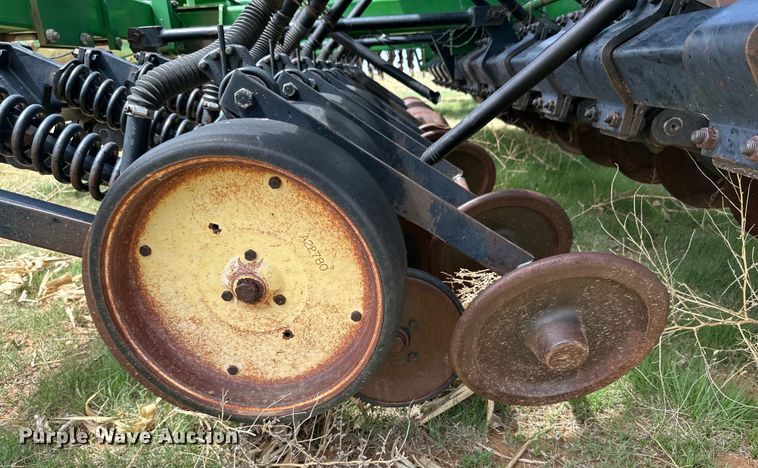 image for item DK6855 John Deere 750 grain drill