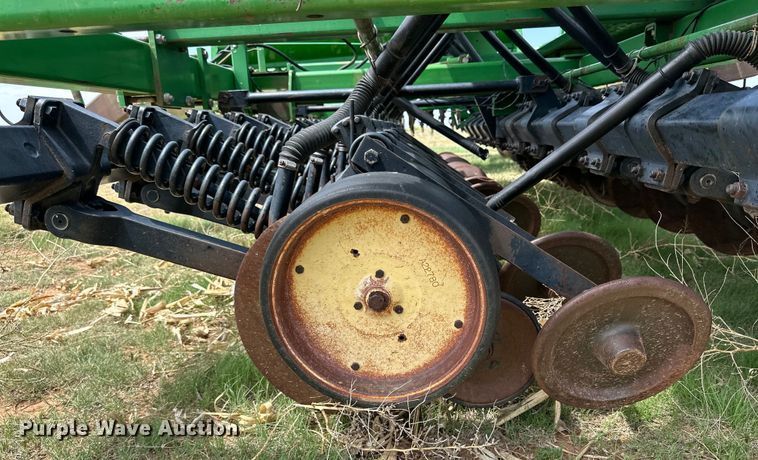 image for item DK6855 John Deere 750 grain drill