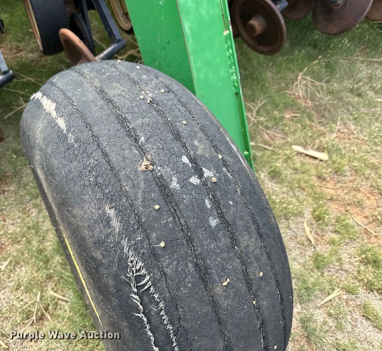 image for item DK6855 John Deere 750 grain drill