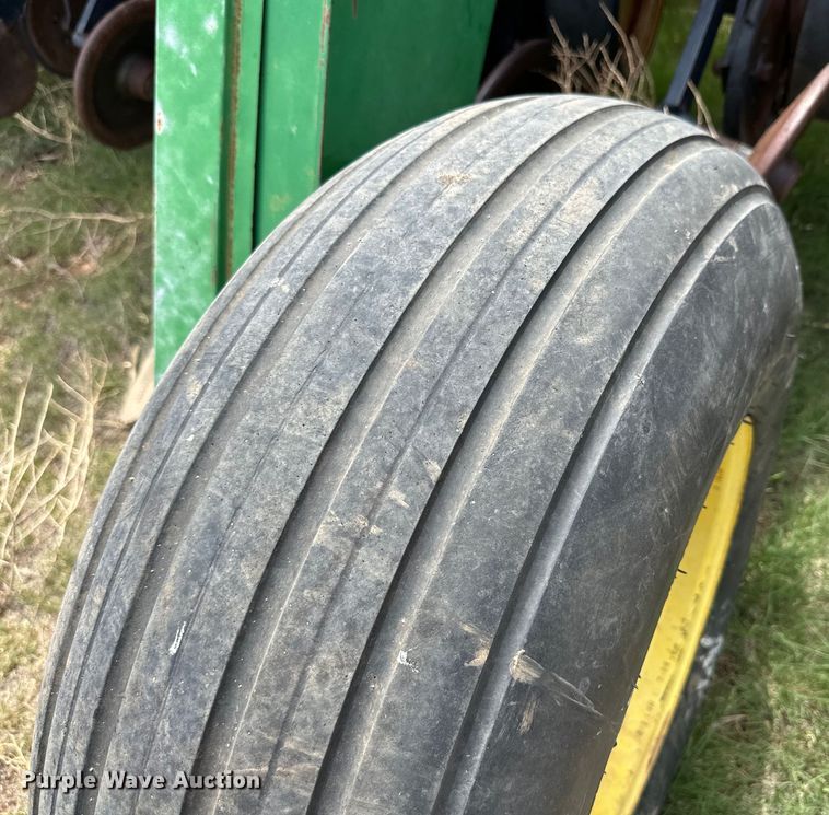 image for item DK6855 John Deere 750 grain drill