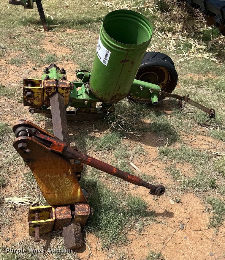 image for item DK6856 John Deere P5500 planter