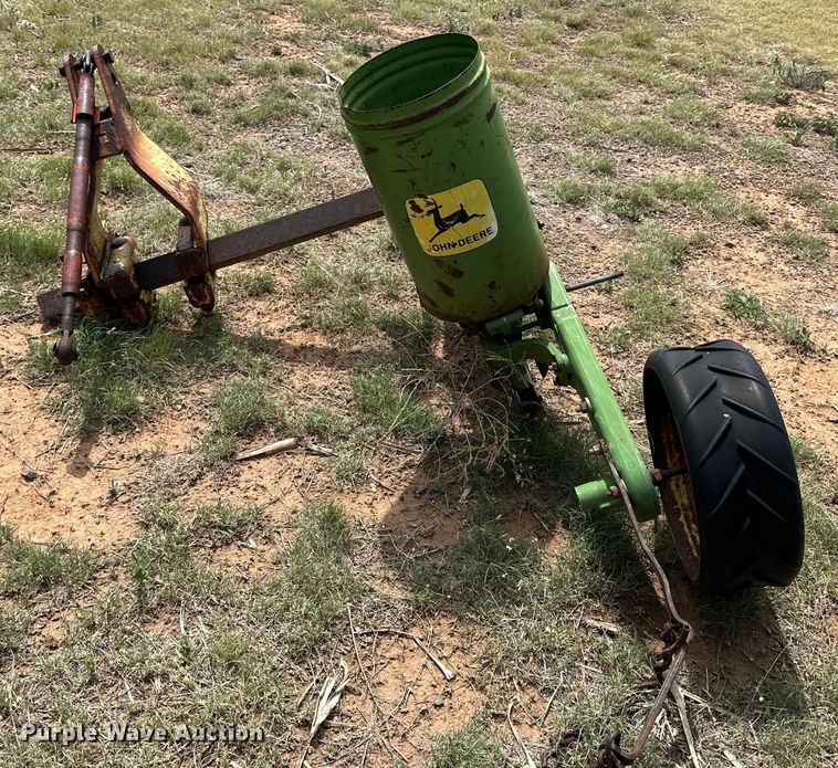 image for item DK6856 John Deere P5500 planter