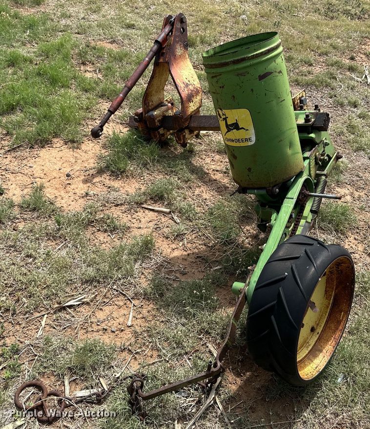 image for item DK6856 John Deere P5500 planter