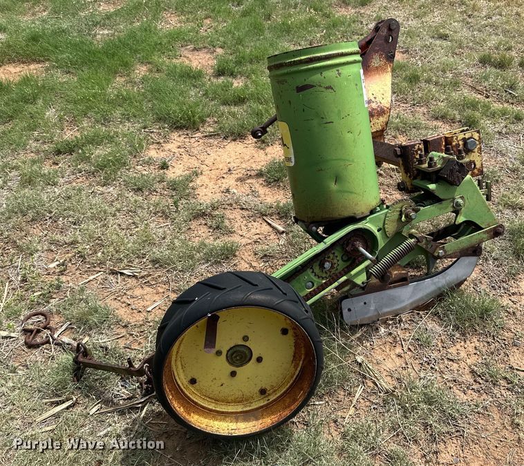 image for item DK6856 John Deere P5500 planter