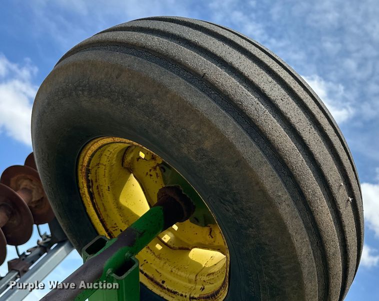 image for item DK6857 John Deere 630 double off-set disk