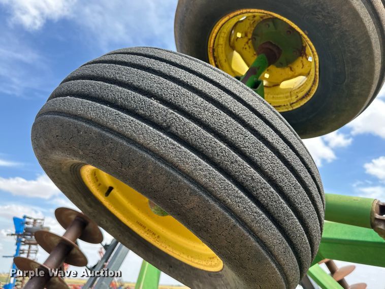 image for item DK6857 John Deere 630 double off-set disk