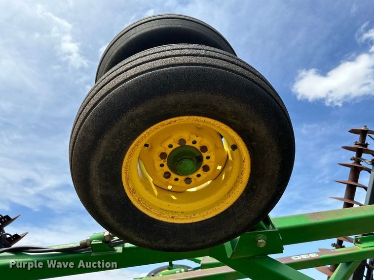 image for item DK6857 John Deere 630 double off-set disk