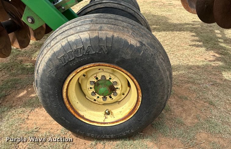 image for item DK6857 John Deere 630 double off-set disk