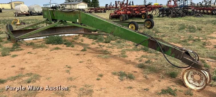 image for item DK6863 John Deere 940-02 land leveler