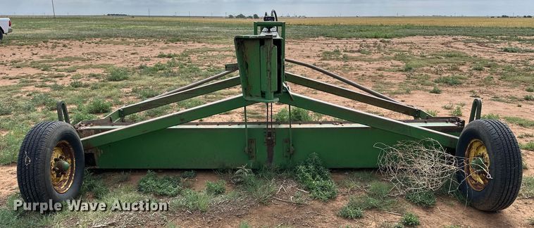 image for item DK6863 John Deere 940-02 land leveler