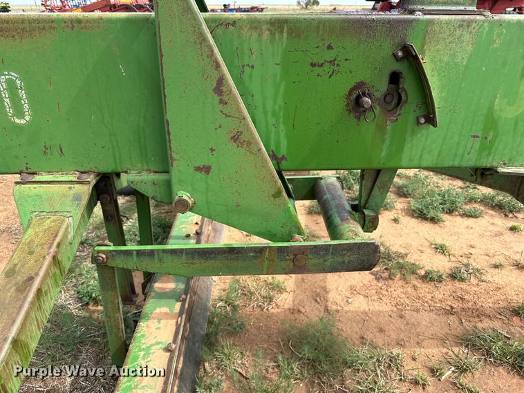 image for item DK6863 John Deere 940-02 land leveler