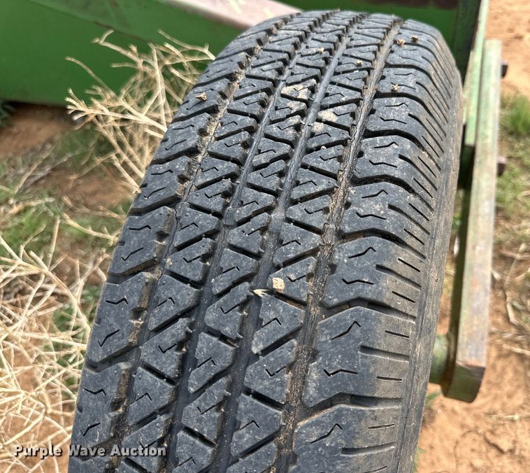 image for item DK6863 John Deere 940-02 land leveler