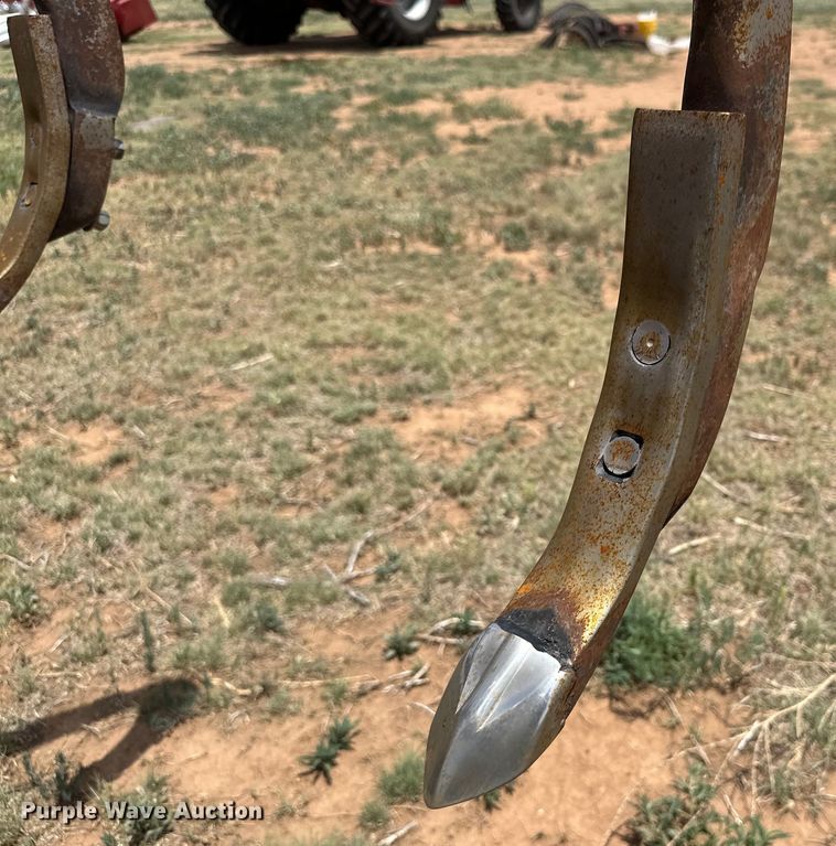 image for item DK6864 Sunflower 421116 mulch finisher