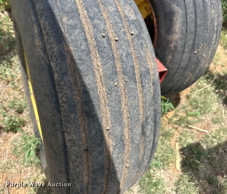 image for item DK6864 Sunflower 421116 mulch finisher