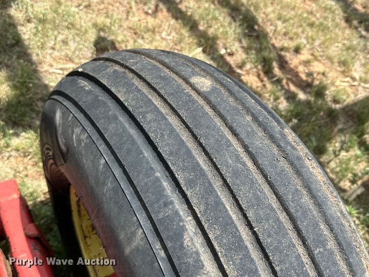 image for item DK6864 Sunflower 421116 mulch finisher