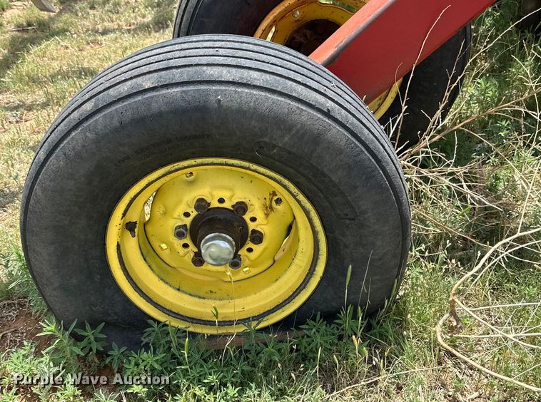 image for item DK6864 Sunflower 421116 mulch finisher