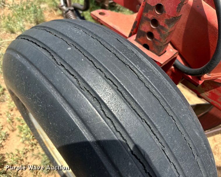 image for item DK6866 Case IH 720 seven bottom plow