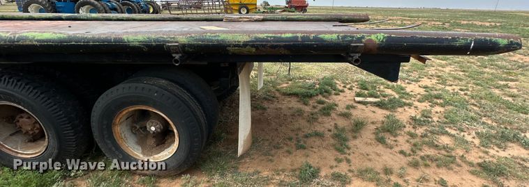 image for item DK6872 1975 GMC 6500 flatbed truck