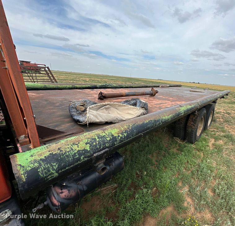 image for item DK6872 1975 GMC 6500 flatbed truck