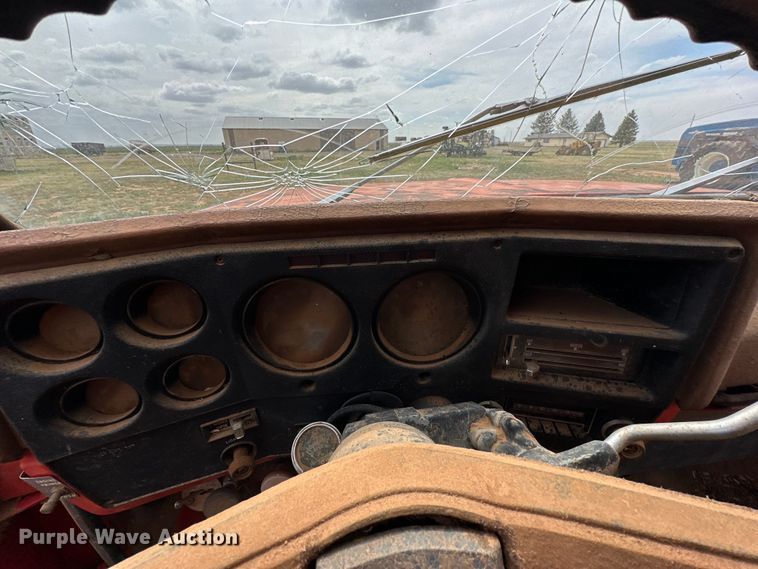 image for item DK6872 1975 GMC 6500 flatbed truck