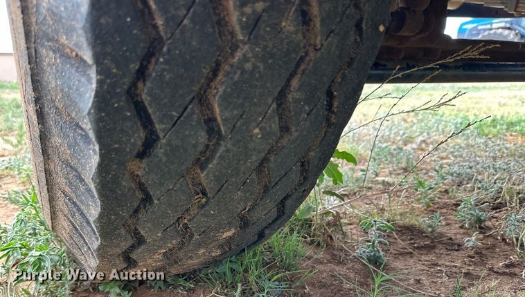 image for item DK6872 1975 GMC 6500 flatbed truck