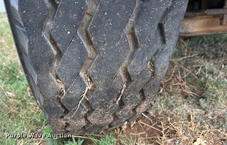 image for item DK6872 1975 GMC 6500 flatbed truck