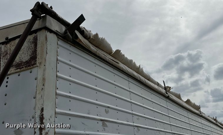 image for item DK6878 1979 Timpte Super Hopper grain trailer