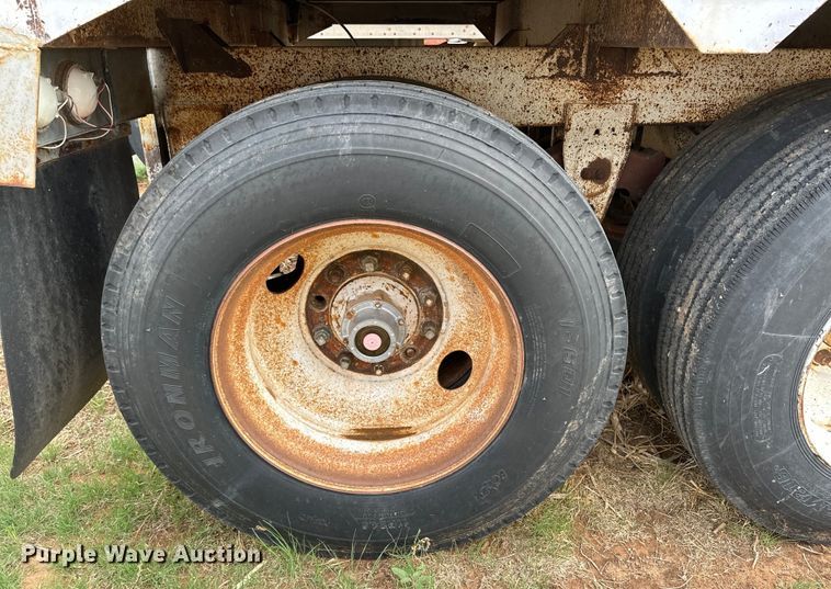 image for item DK6878 1979 Timpte Super Hopper grain trailer