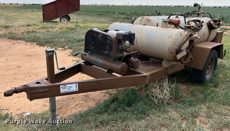 image for item DK6880 Shop built oil vacuum trailer