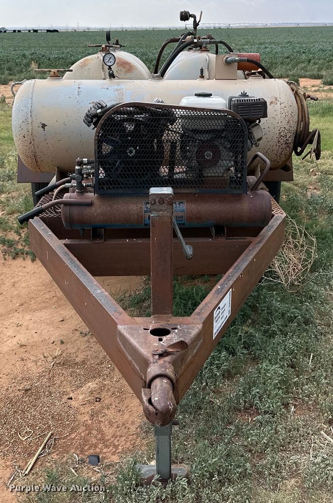 image for item DK6880 Shop built oil vacuum trailer