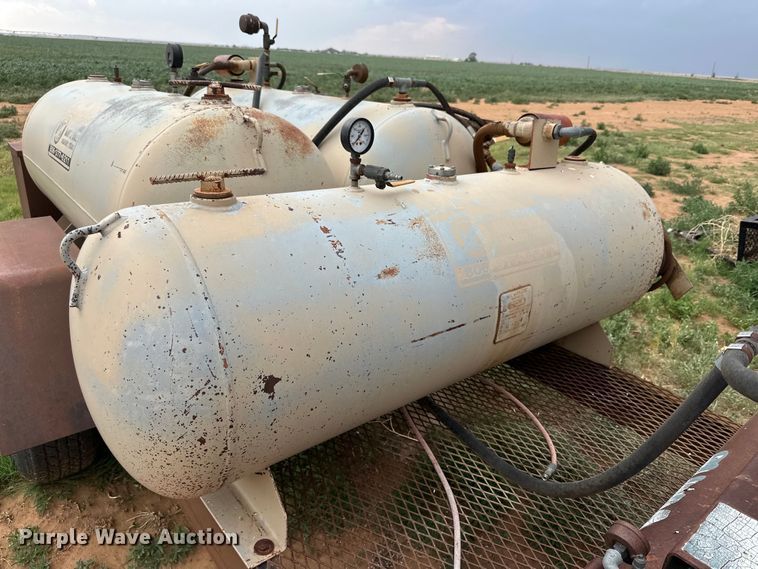 image for item DK6880 Shop built oil vacuum trailer