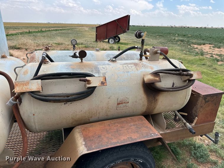 image for item DK6880 Shop built oil vacuum trailer