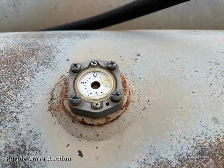 image for item DK6880 Shop built oil vacuum trailer