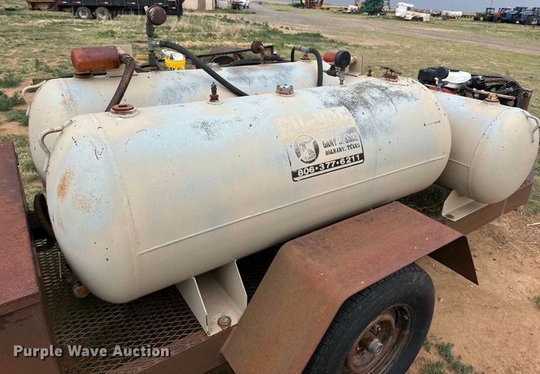 image for item DK6880 Shop built oil vacuum trailer