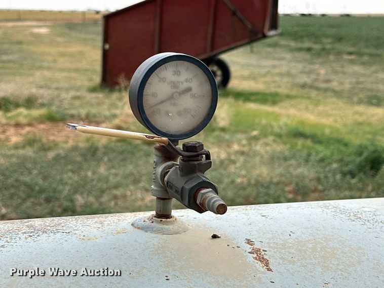 image for item DK6880 Shop built oil vacuum trailer