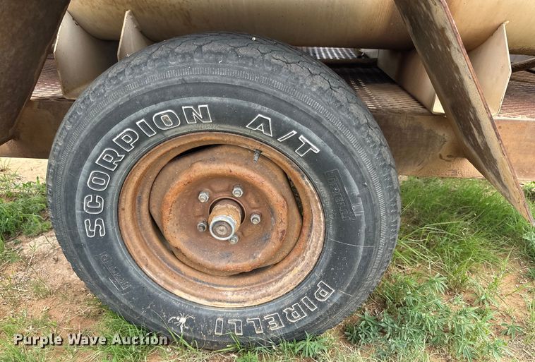 image for item DK6880 Shop built oil vacuum trailer