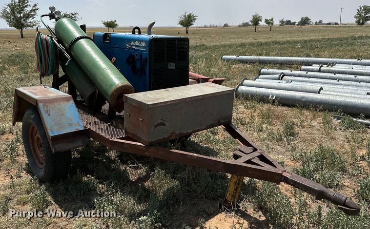 image for item DK6881 2008 Miller Bobcat 225 welder