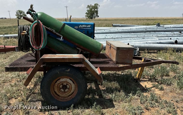 image for item DK6881 2008 Miller Bobcat 225 welder